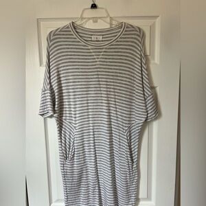 Women’s Lou and grey swim coverup